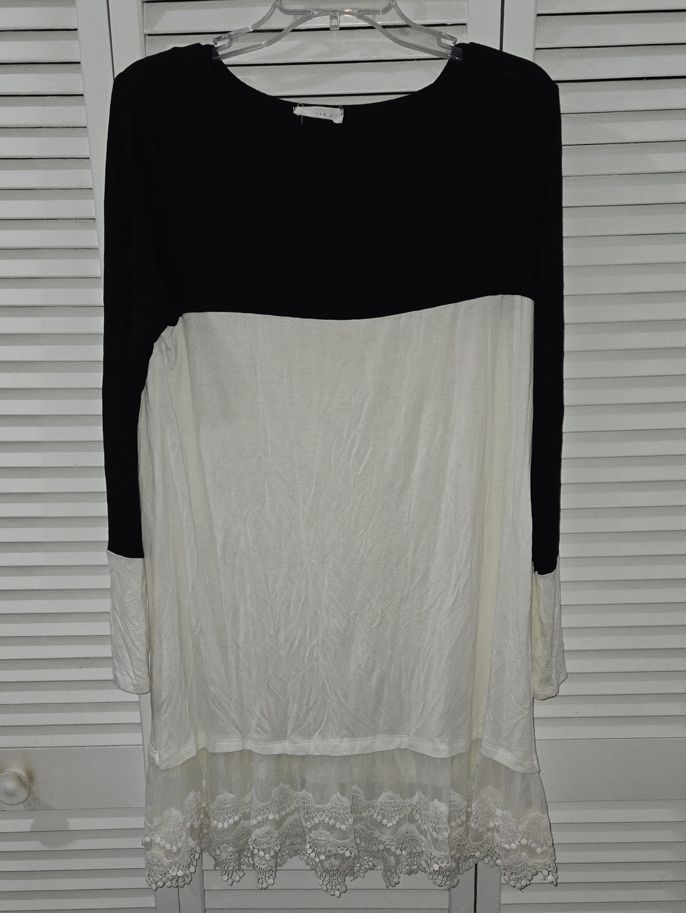 Reborn J Black and Ivory Lace-Hem Two-Tone Tunic